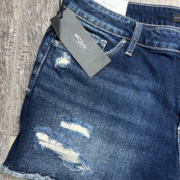 Silver Jeans Suki Shorts Mid Rise Curvy Cutoff Destructed Dark Denim Womens 31X4 - Picture 3 of 11